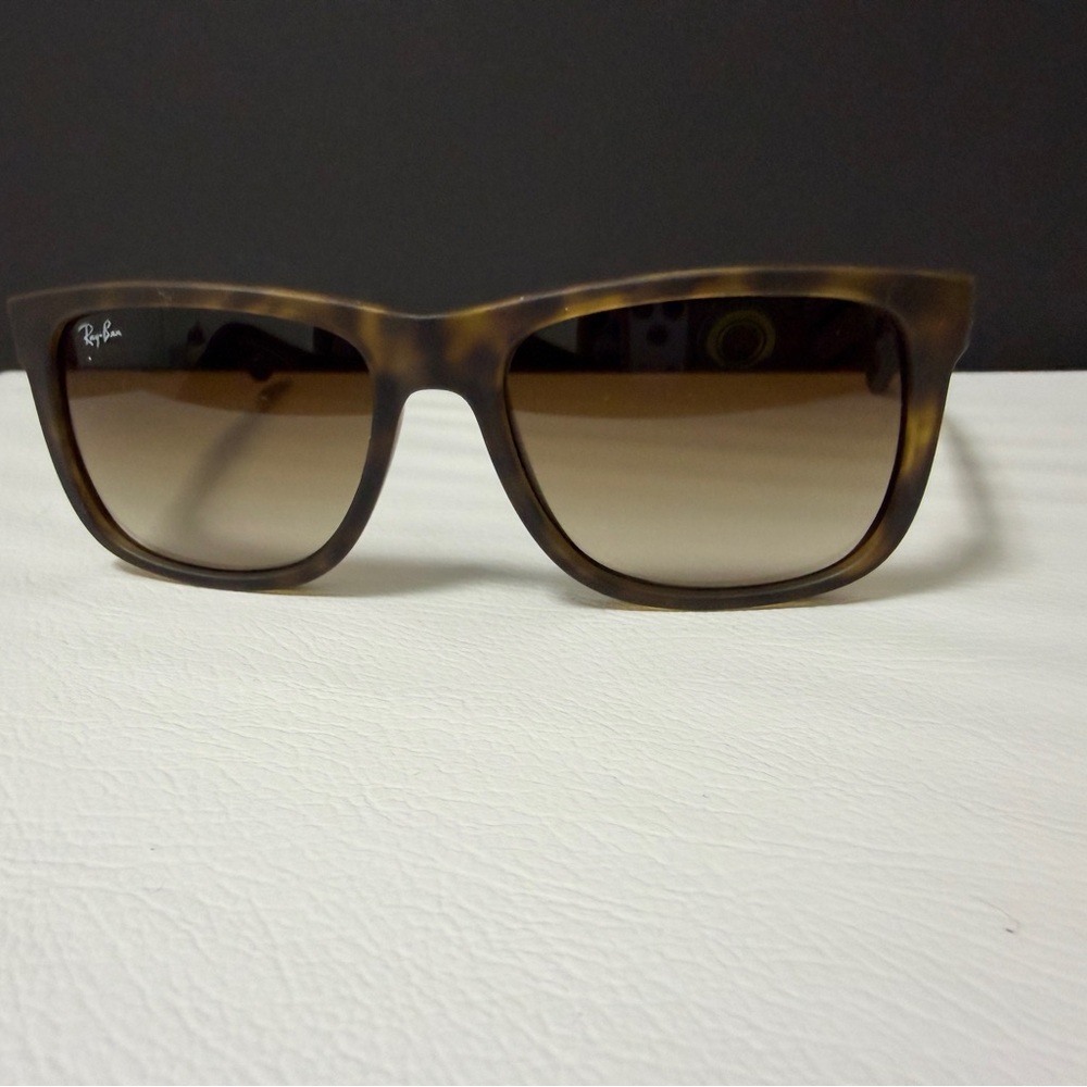 Ray-Ban Justin Sunglasses – Matte Tortoise RB4165 710/13 54mm